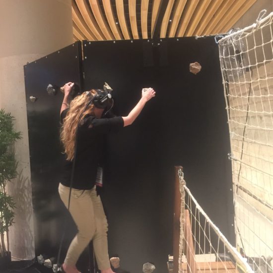 mur d'escalade en VR